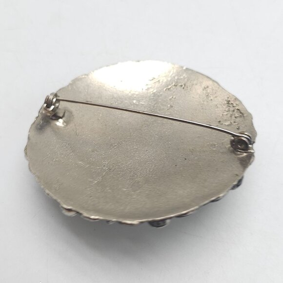 Vintage Silver Tone Medallion Brooch With Faux Turquoise Glass Cabochon - Picture 3 of 4